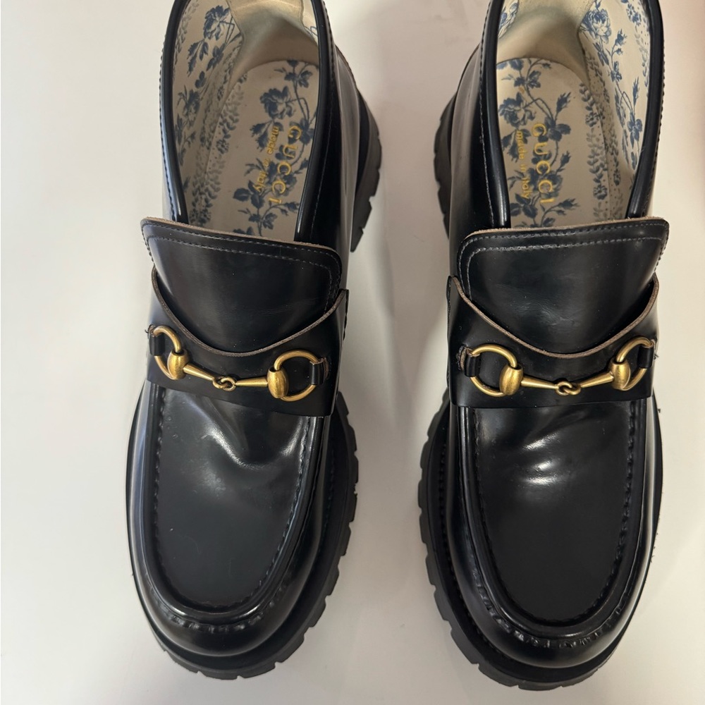GUCCI — Black Lux Men’s Horsebit Platform Loafers — size Gucci 11 / US 11.5